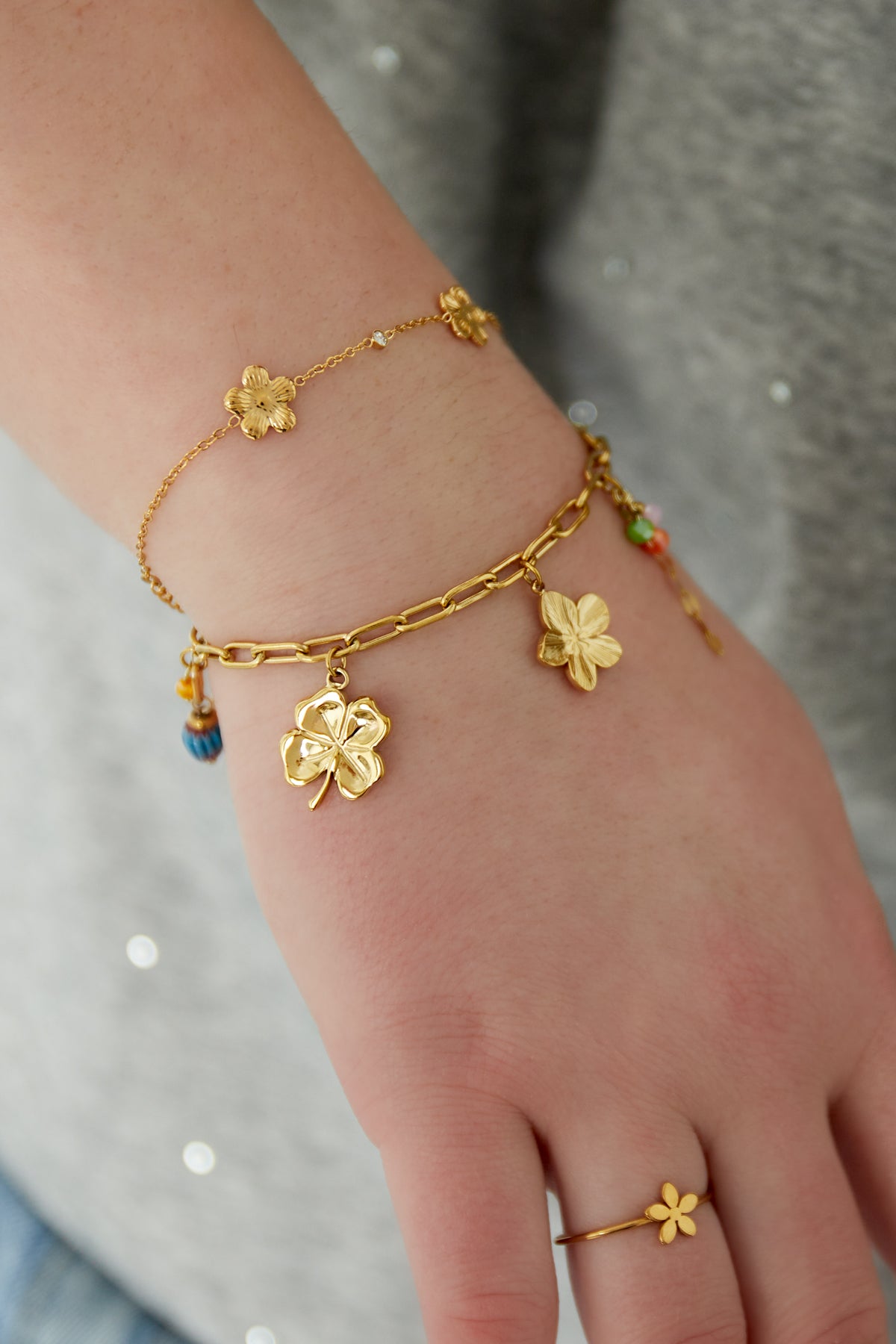 blumenarmband - goldfarben