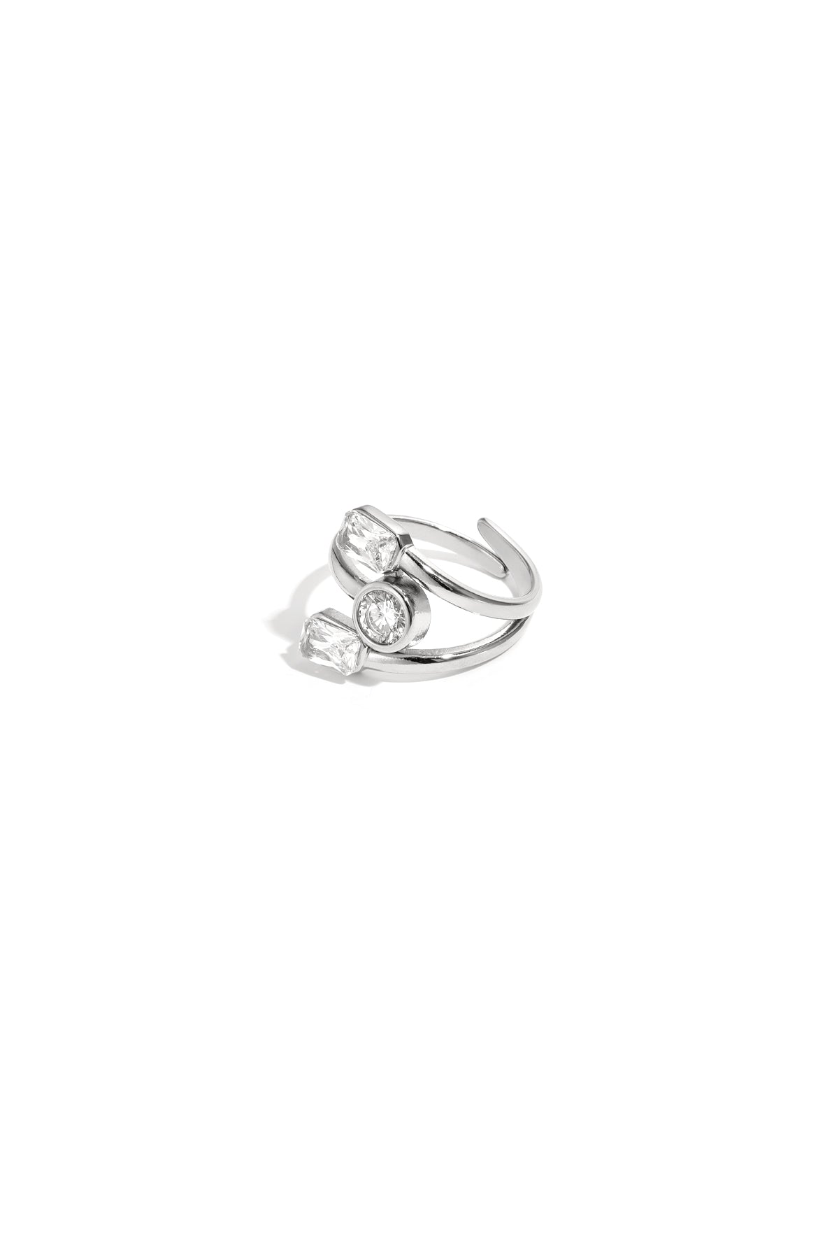 ring mit verschiedenen steinen