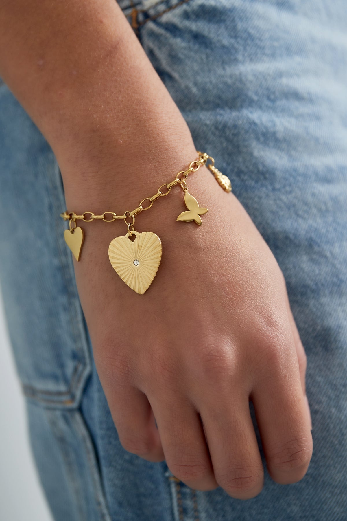 armband „love’s embrace“ – farbe gold