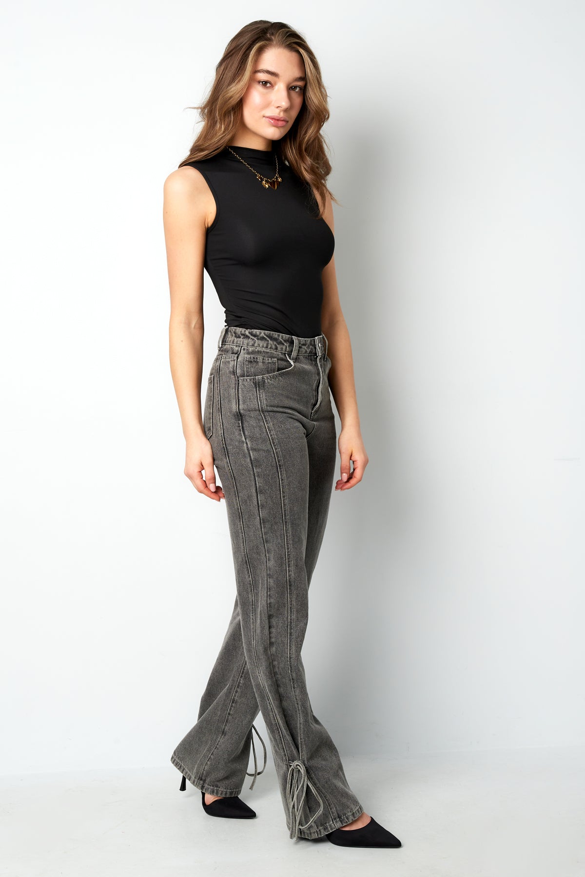 damen jeans knotendetail | baumwolle | mehrfarbig