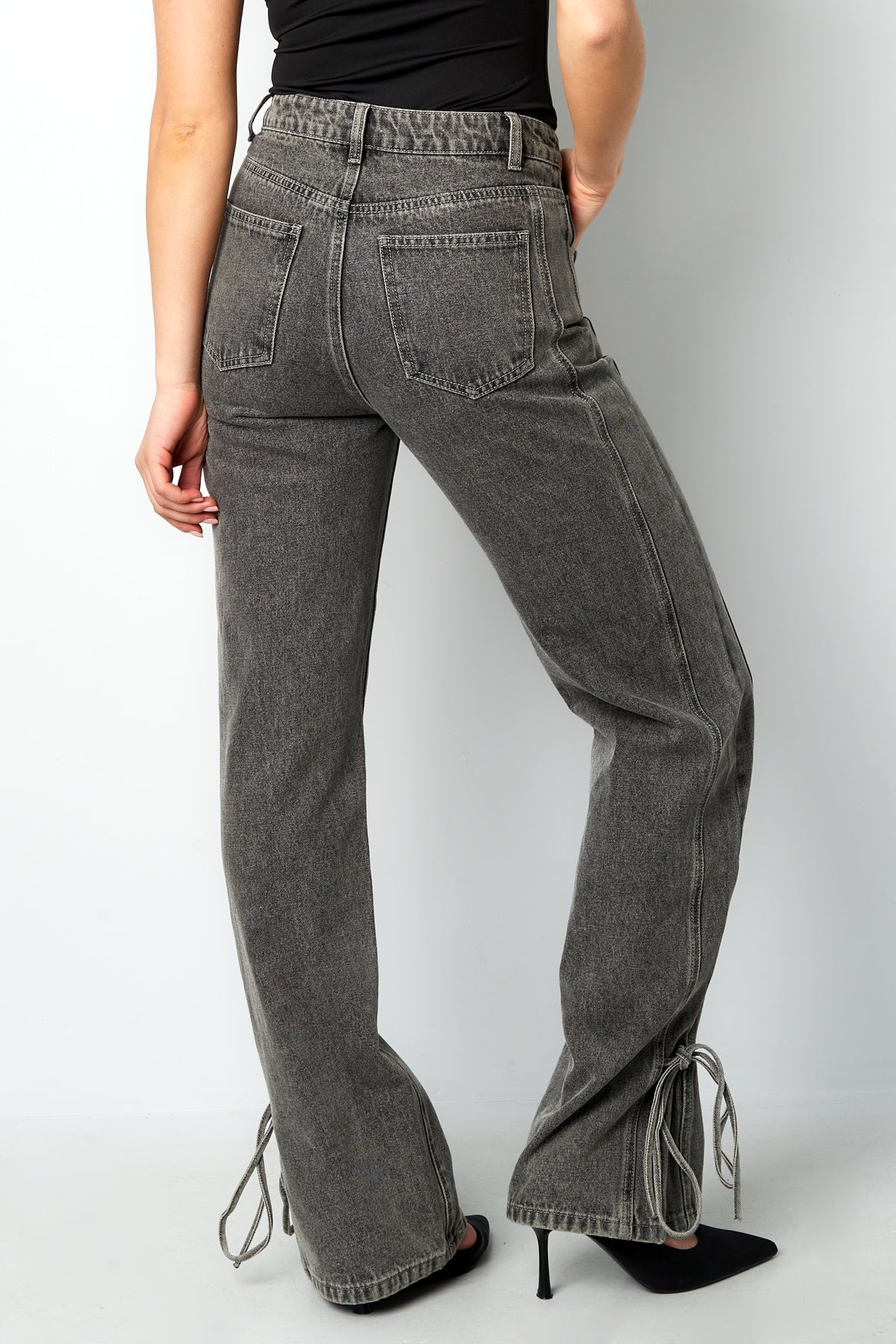 damen jeans knotendetail | baumwolle | mehrfarbig