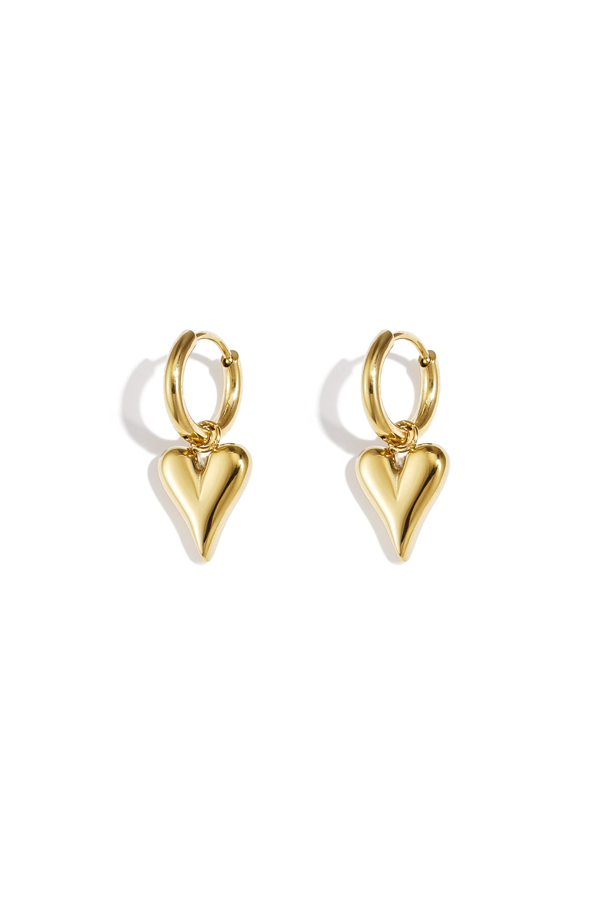 Herzförmige Ohrringe aus Edelstahl – Goldfarbe - Goldfarbefarbe