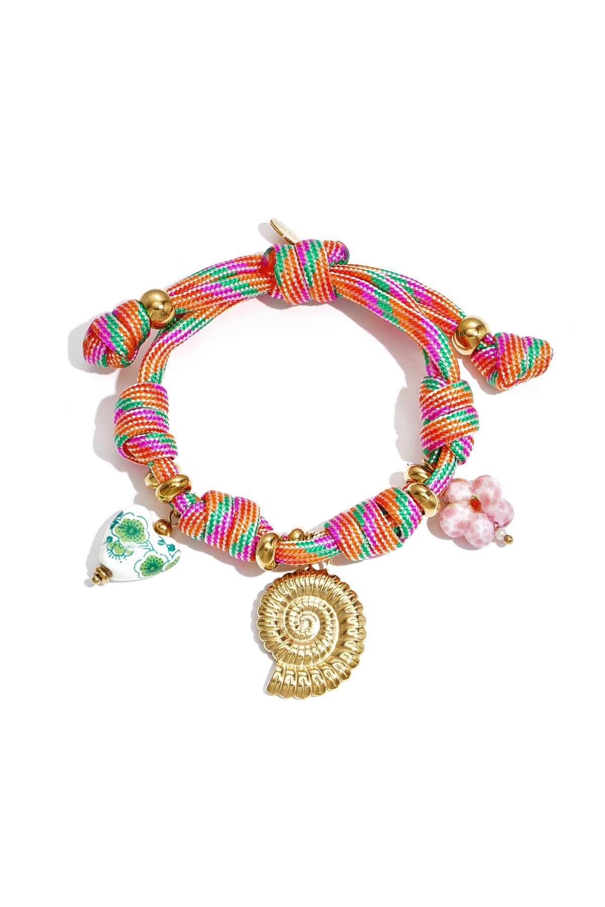 Seilarmband mit Knoten und Muschelanhängern