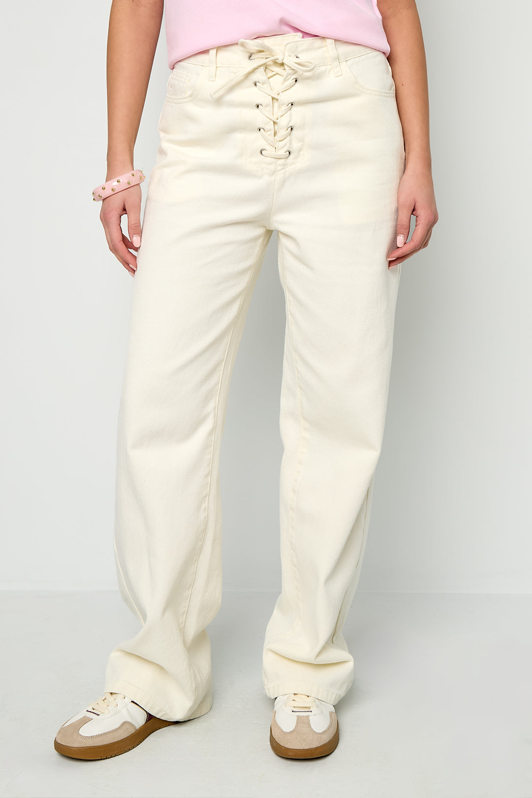 jeans mit schnürung