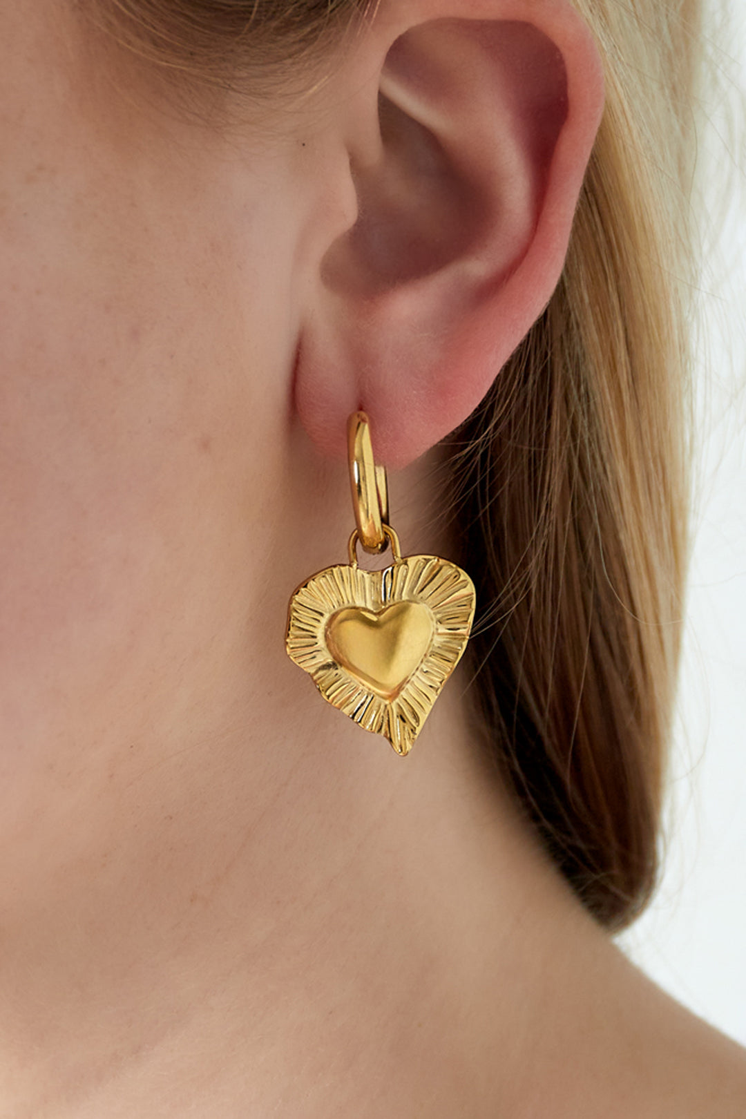 damen ohrringe herzform 14k premium | edelstahl vergoldet | gold & silber