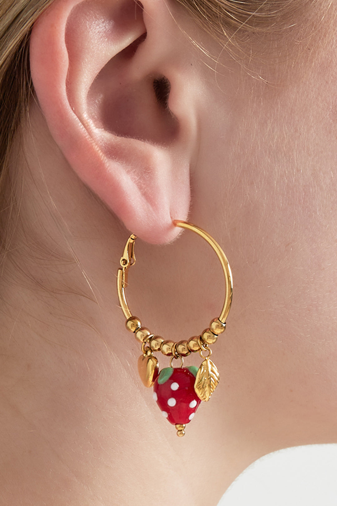Damen Ohrringe Erdbeer Emaille 14K | Edelstahl vergoldet | Goldfarbe