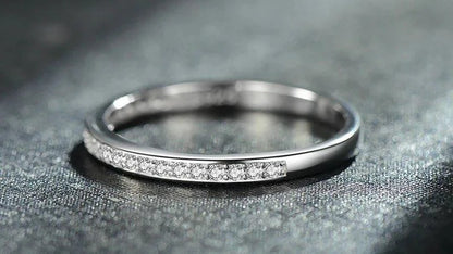 finityzoneEleganter 925 Sterling Silber Ring mit Zirkonia – Verführerische Schönheit für Frauen