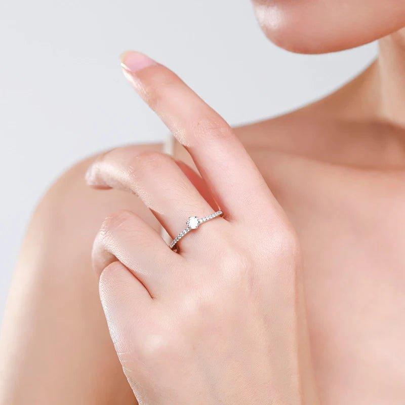 finityzoneglitzernder sterling silber&gold ring mit zirkonia – eleganz für frauen